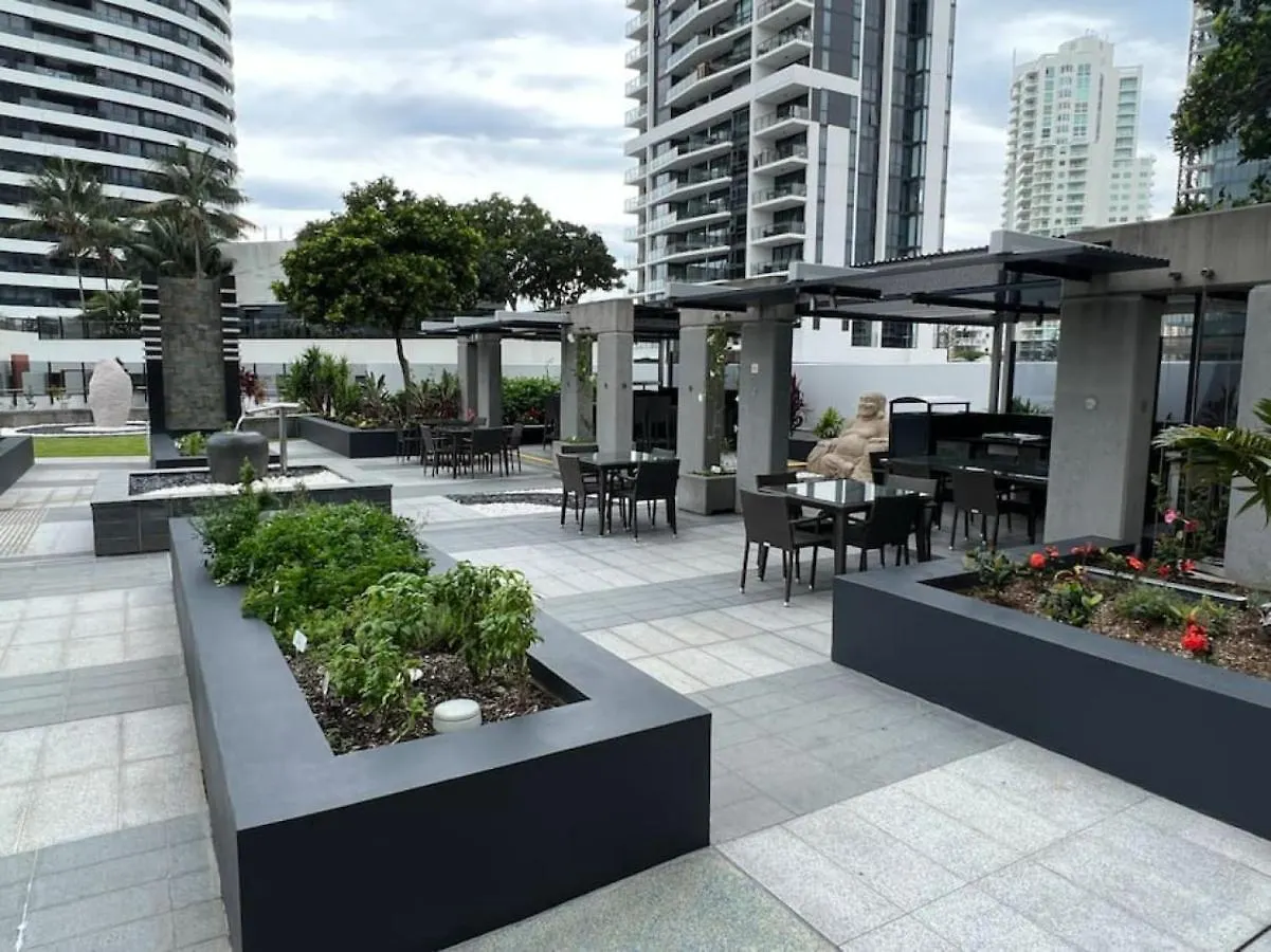 29Th Floor Oracle Tower 2 Stunning Ocean And City Views Gold Coast