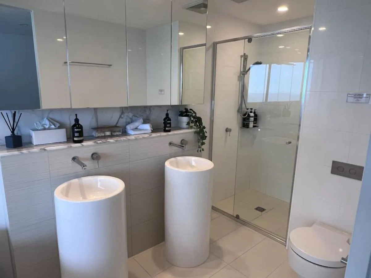 29Th Floor Oracle Tower 2 Stunning Ocean And City Views Gold Coast